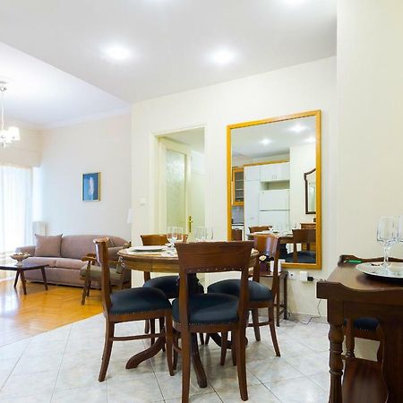 Classy 2 Bedroom Apartment Near Acropolis & Metro Athens Luaran gambar