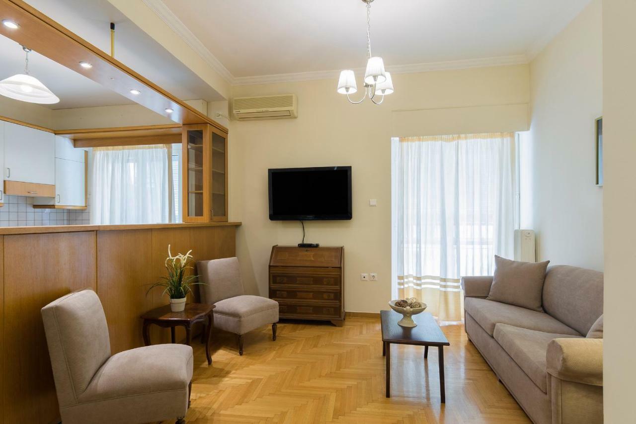 Classy 2 Bedroom Apartment Near Acropolis & Metro Athens Luaran gambar