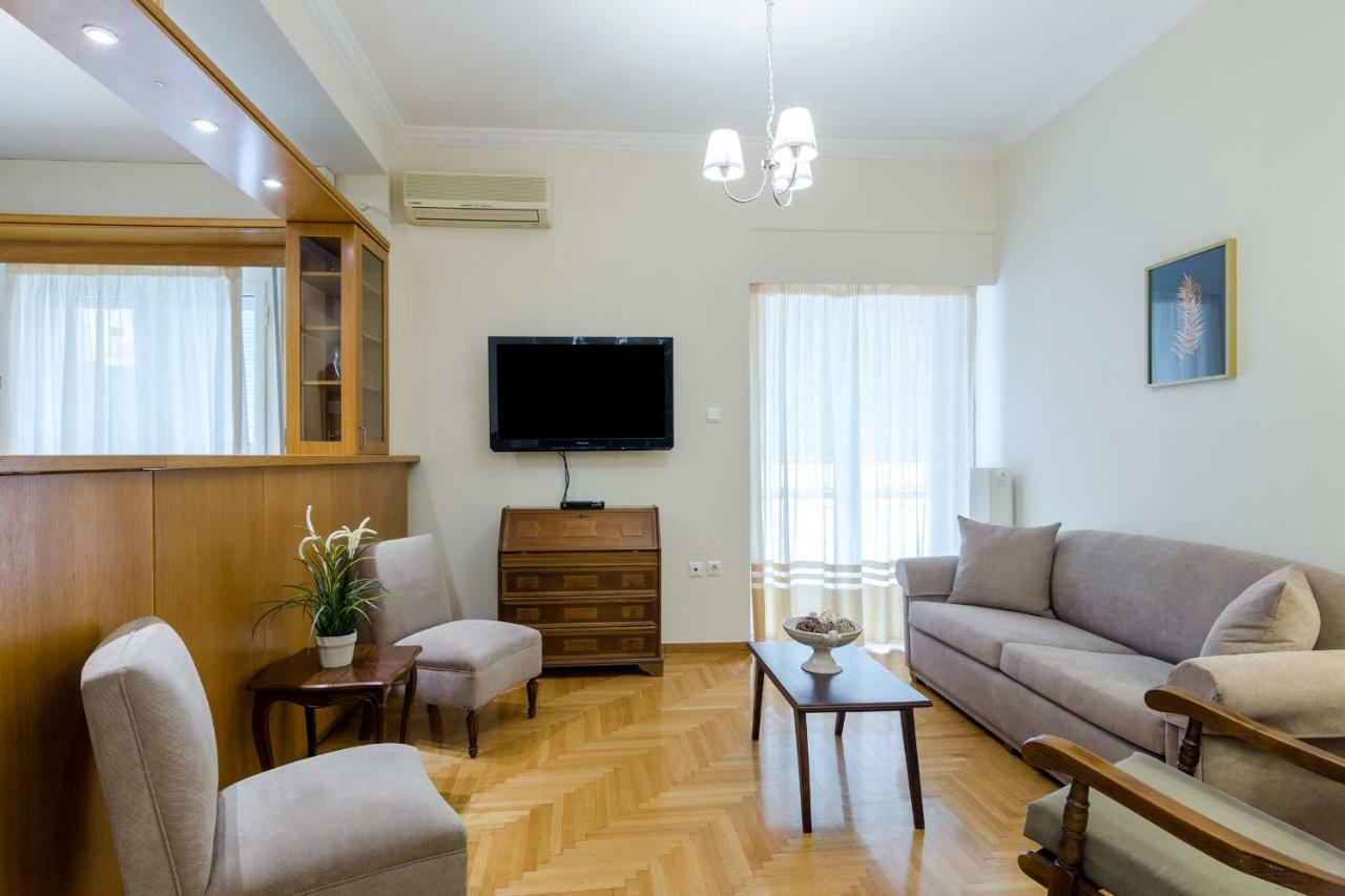 Classy 2 Bedroom Apartment Near Acropolis & Metro Athens Luaran gambar