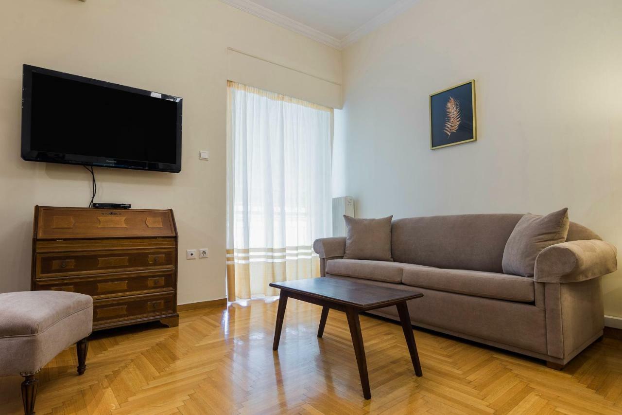 Classy 2 Bedroom Apartment Near Acropolis & Metro Athens Luaran gambar