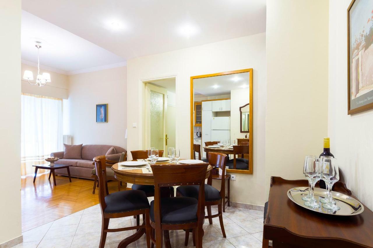 Classy 2 Bedroom Apartment Near Acropolis & Metro Athens Luaran gambar
