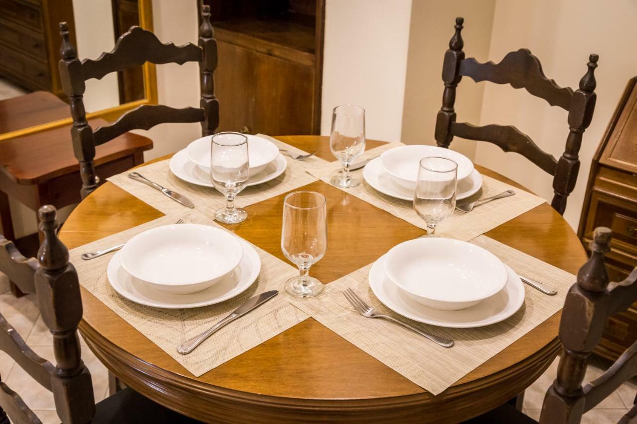 Classy 2 Bedroom Apartment Near Acropolis & Metro Athens Luaran gambar
