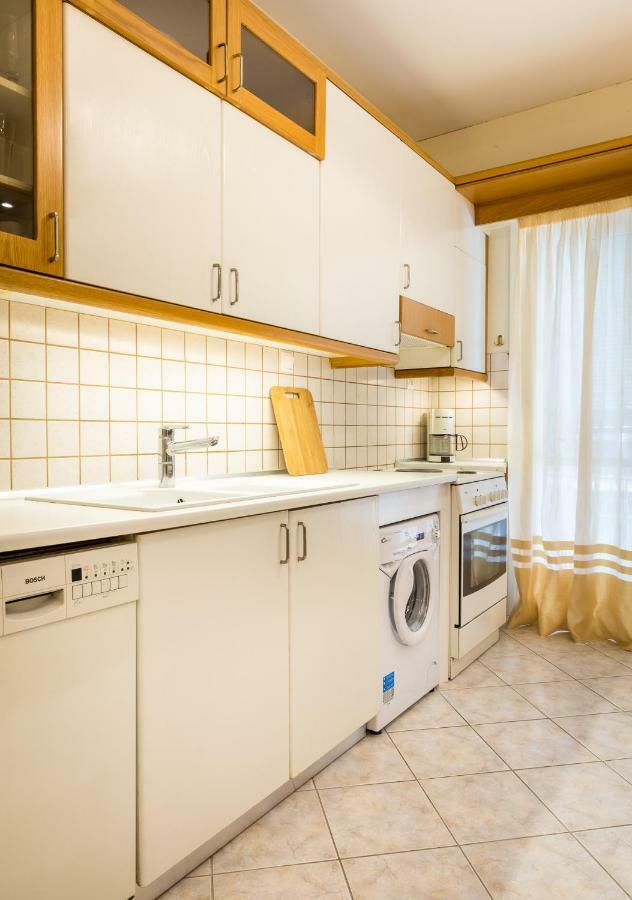 Classy 2 Bedroom Apartment Near Acropolis & Metro Athens Luaran gambar