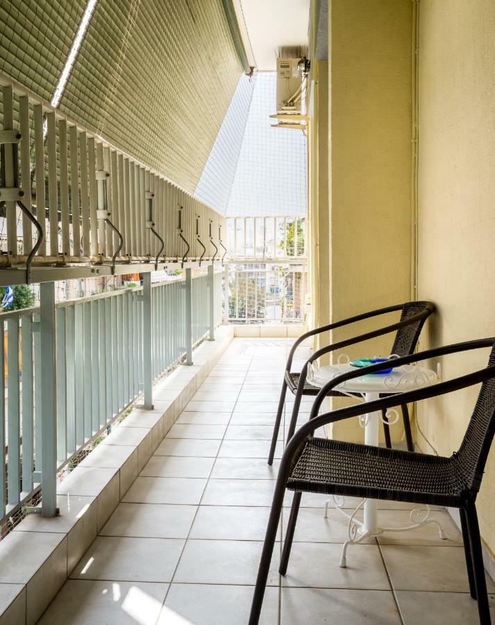 Classy 2 Bedroom Apartment Near Acropolis & Metro Athens Luaran gambar