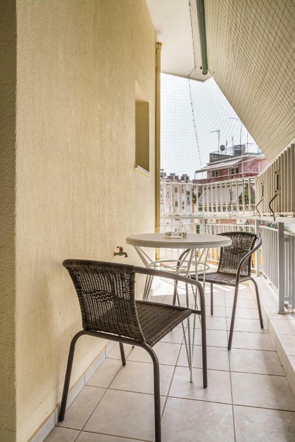 Classy 2 Bedroom Apartment Near Acropolis & Metro Athens Luaran gambar